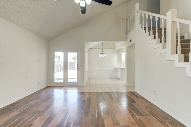 Building Photo - Frenship 2 Story Home