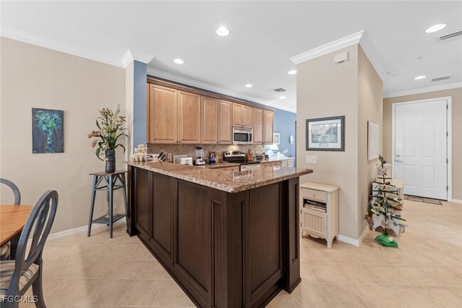 Building Photo - 14543 Abaco Lakes Dr