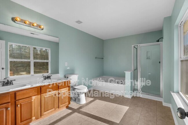 Building Photo - 124 Scottish Ave