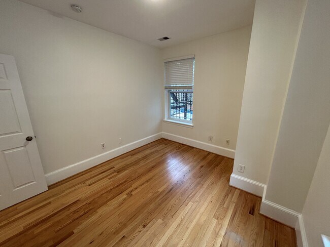 Building Photo - 1439 Girard St NW