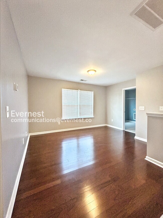 Building Photo - 10415 Paisley Abbey Ln
