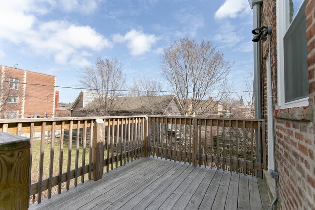 Building Photo - 211 S Campbell Ave