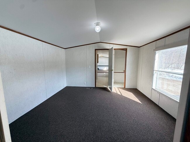 Building Photo - 531 Daniel Webster Hwy