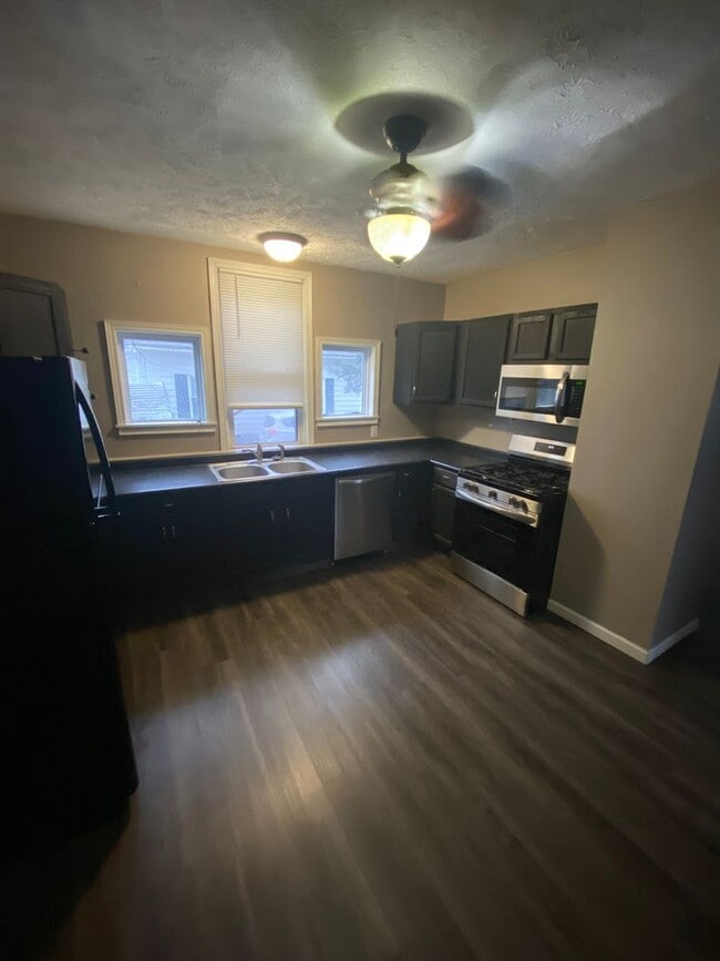 Building Photo - 2228 N Conrod