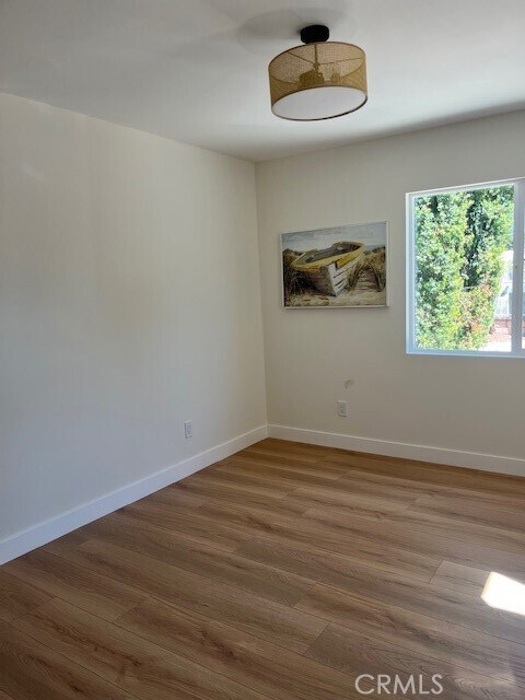 Building Photo - 419 S Heliotrope Ave