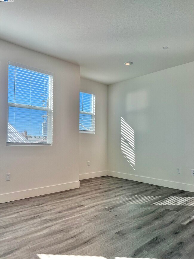 Building Photo - 1712 17th St