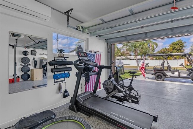 Building Photo - 160 SE 3rd Ct