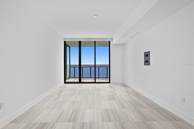 Building Photo - 3015 S Ysabella Ave