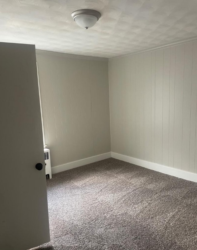 Building Photo - Beautiful 4 Bedroom, 1.5 Bath Colonial Style Home in Central York Schools!