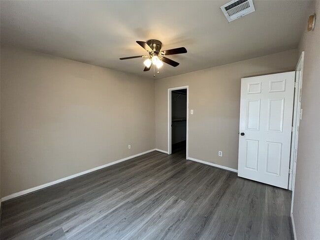 Building Photo - 2903 Surrey Trail Ln