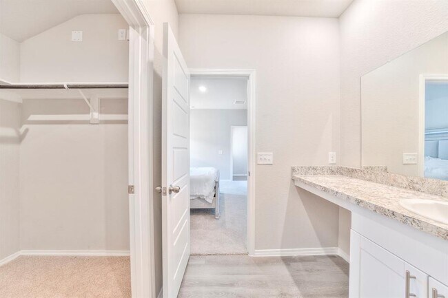 Building Photo - 2637 Shady Cedar Ct