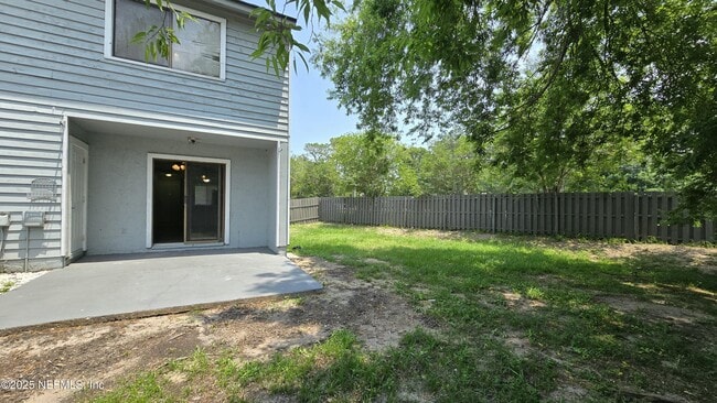 Building Photo - 2104 Dunes Way Dr W