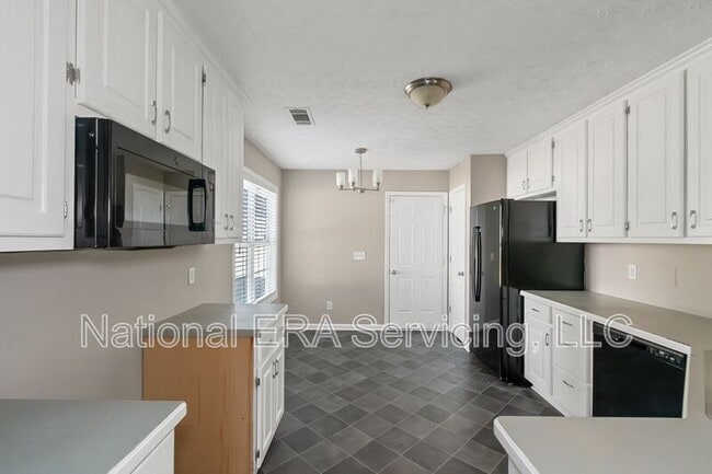 Building Photo - 355 Long Creek Dr