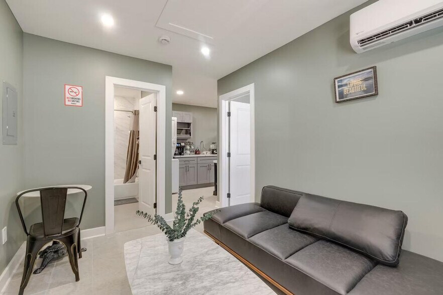 Building Photo - 500 Shelfar Pl