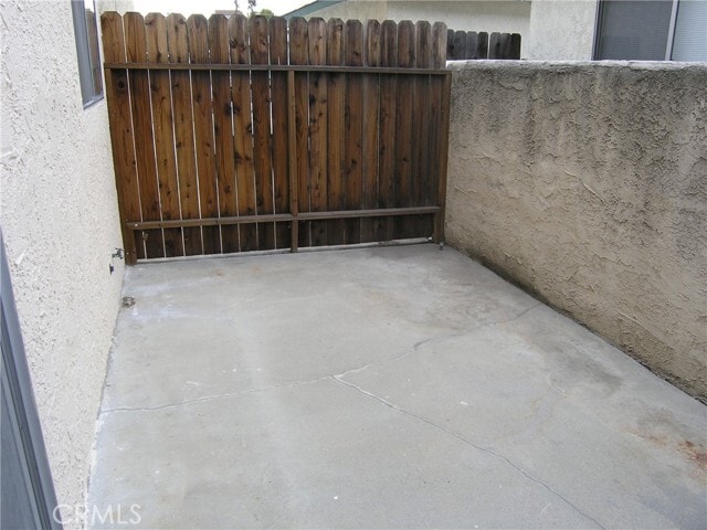 Building Photo - 10708 Walnut St