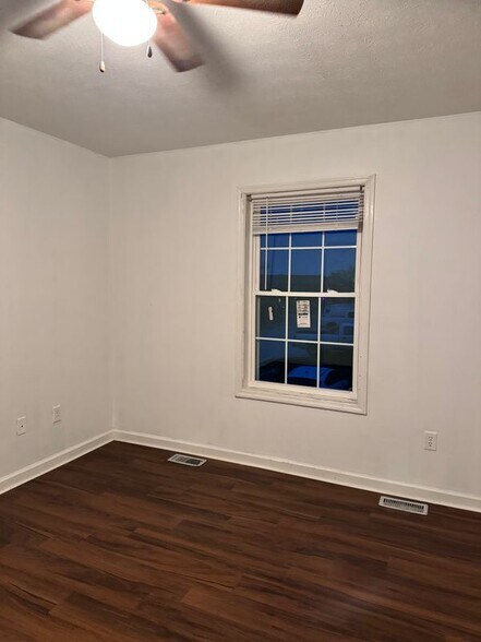 Primary Photo - 1003 Whipporwill Dr