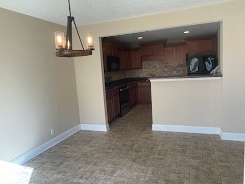 Building Photo - 927 Keepsake Diamond Ln