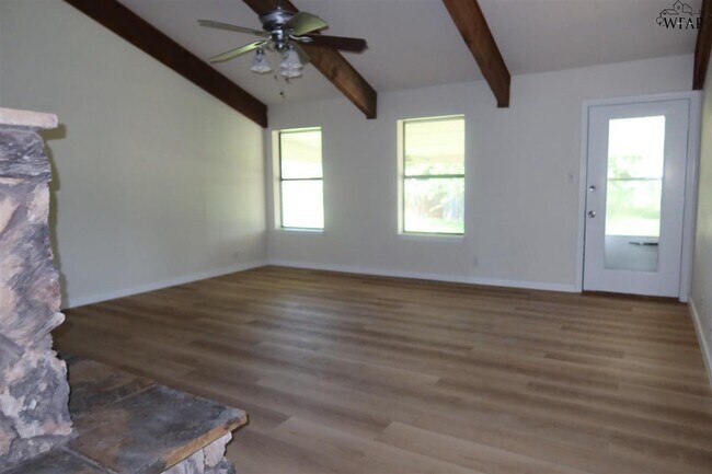 Building Photo - 5030 Edgecliff Dr