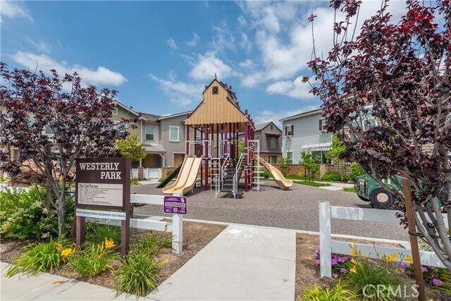 Building Photo - 212 Red Brick Dr