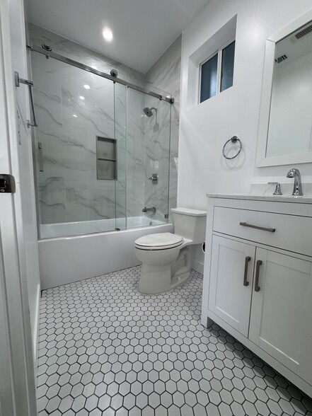 Building Photo - 19803 Gilmore St