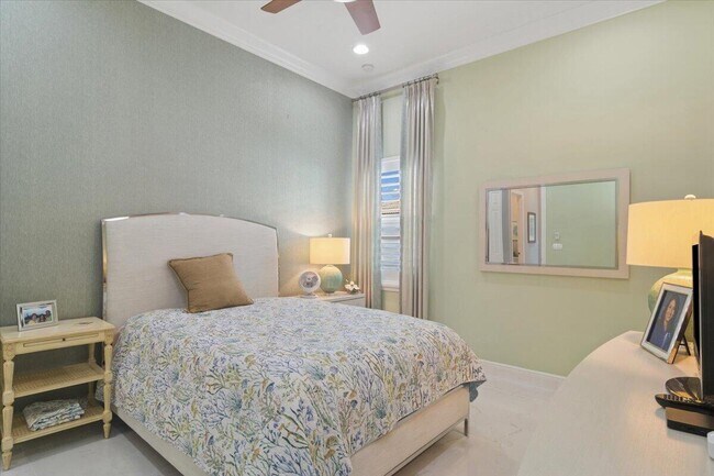 Building Photo - 17120 SW Ambrose Way