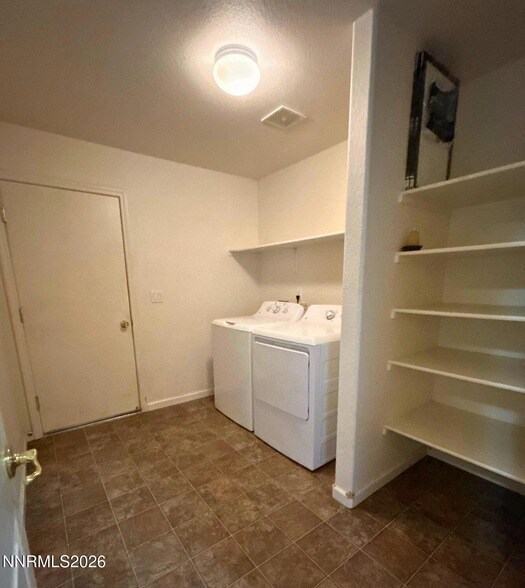 Building Photo - 17630 White Tail Ct