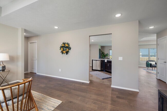 Building Photo - Beautiful 4 Bedroom Rental in Nixa with a ...