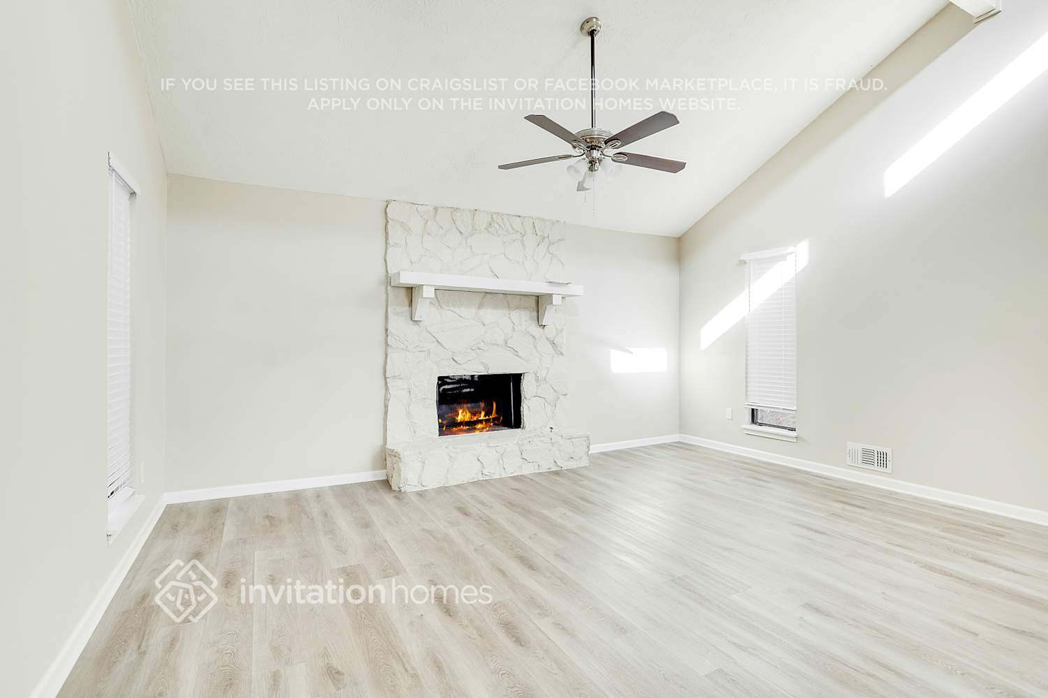 Building Photo - 4261 Willow Ridge Rd