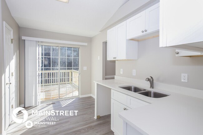 Building Photo - 147 Hillcrest Ct