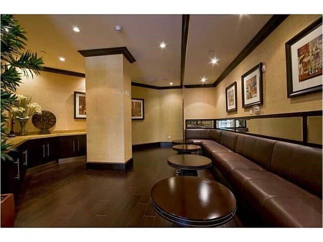 Building Photo - 510 NW 84th Ave