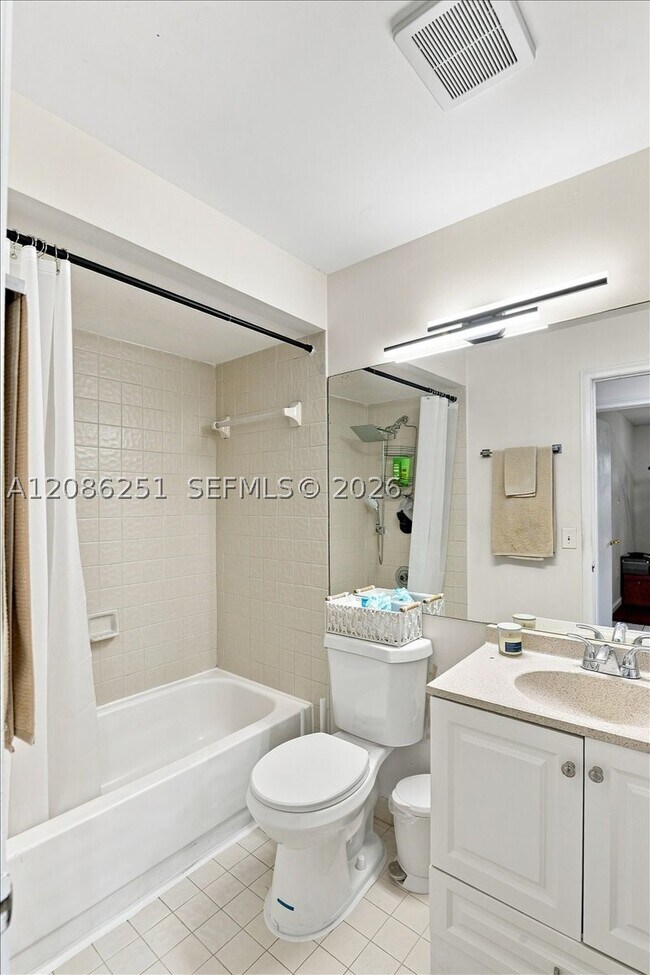 Building Photo - 6375 SW 136th Ct