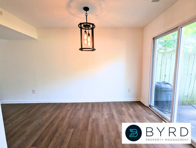 Building Photo - 1506 Stowmarket Ct