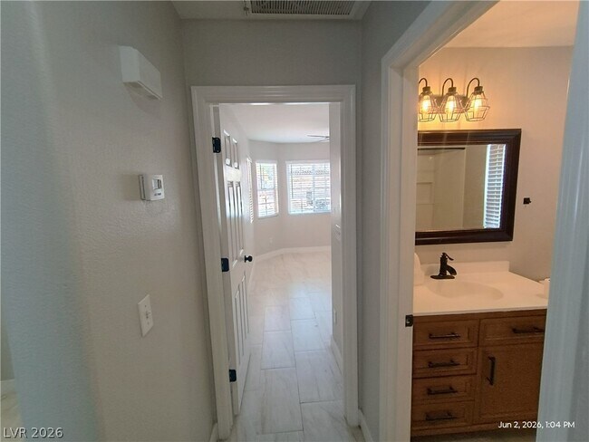 Building Photo - 1465 Dragon Rock Dr