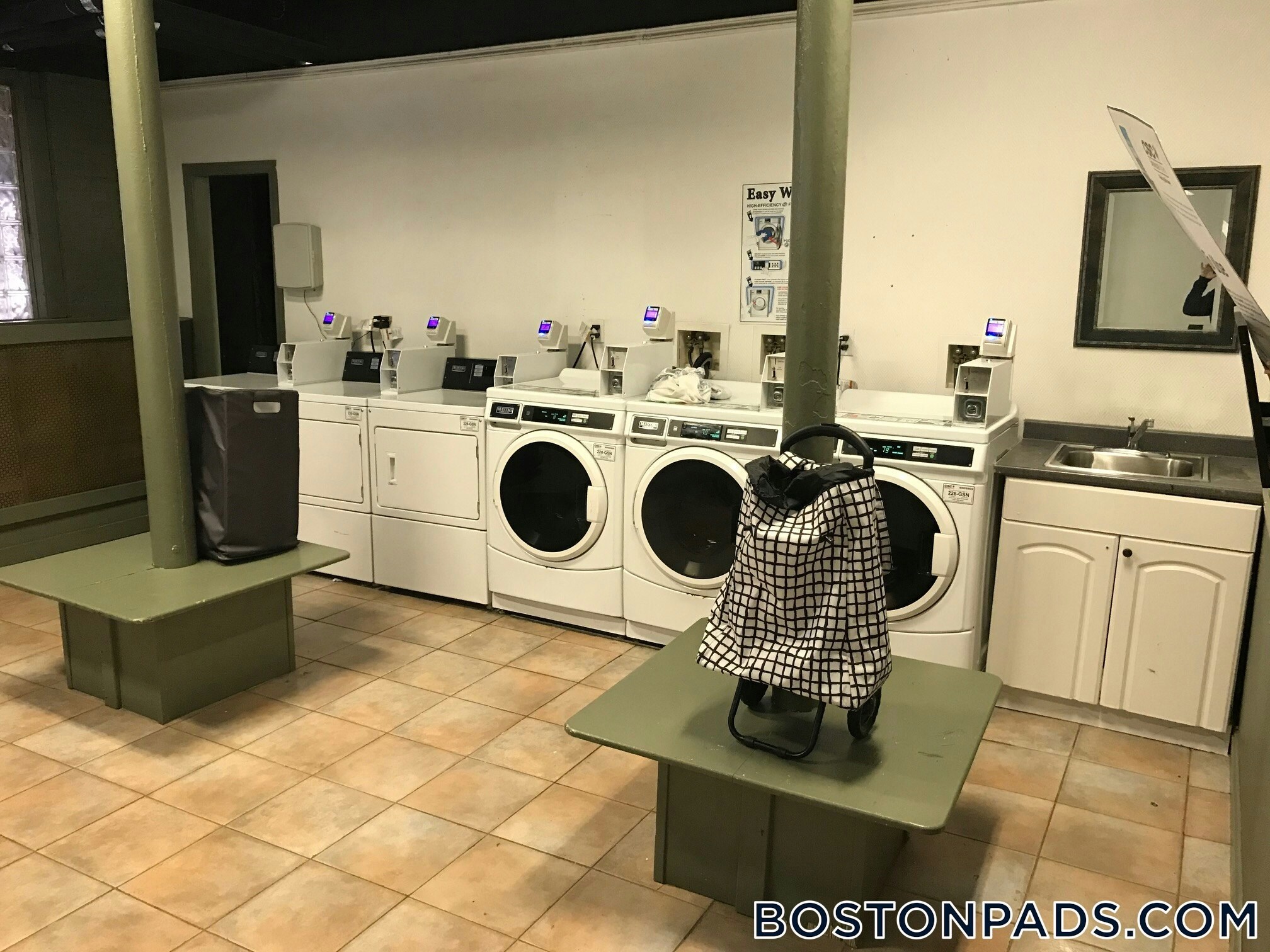 Building Photo - 26 Hemenway St