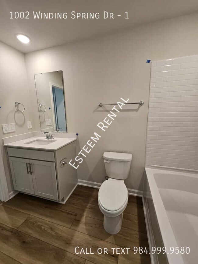 Building Photo - 1002 Winding Spg Dr