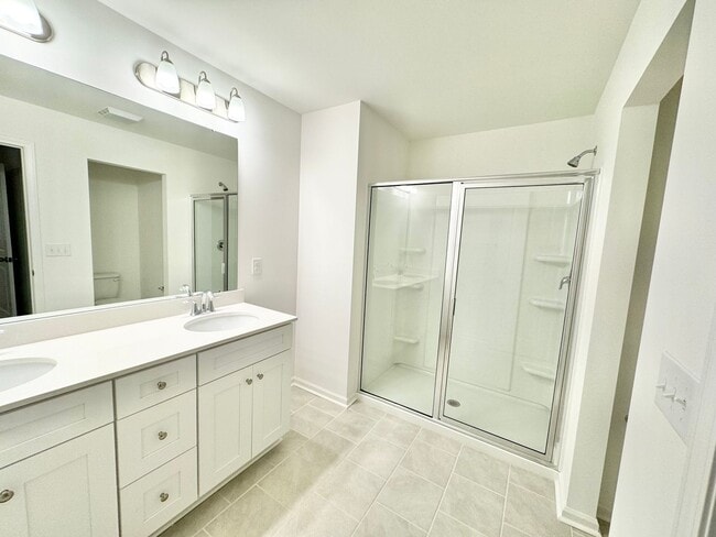 Building Photo - 3 br 2.5 end townhome in the Concord Lakes community READY JULY 11th