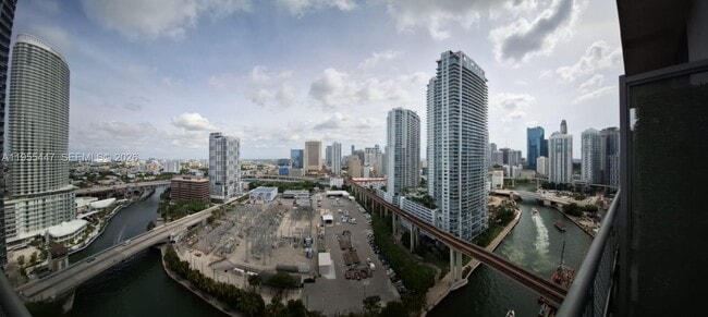 Building Photo - 690 SW 1st Ct