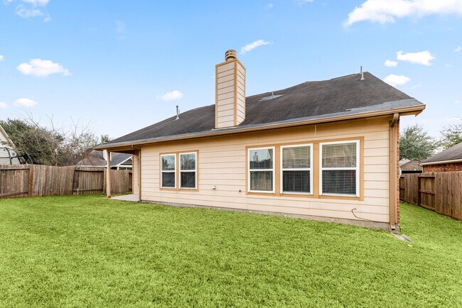 Building Photo - 21426 Venture Park Dr