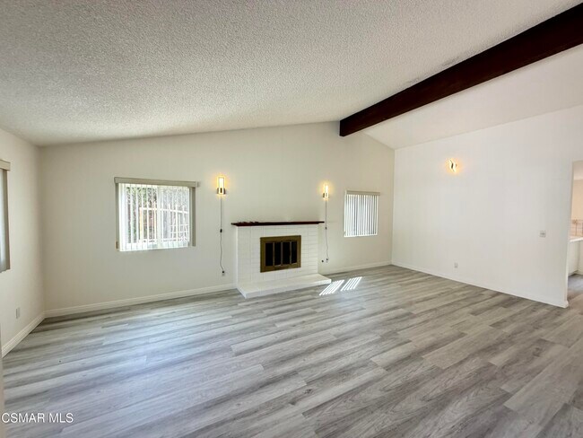 Building Photo - 7254 Pomelo Dr