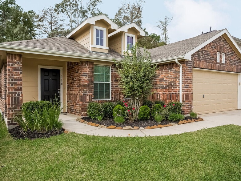 Primary Photo - 1710 Leafhopper Ln