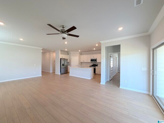Building Photo - 234 Granby Ln