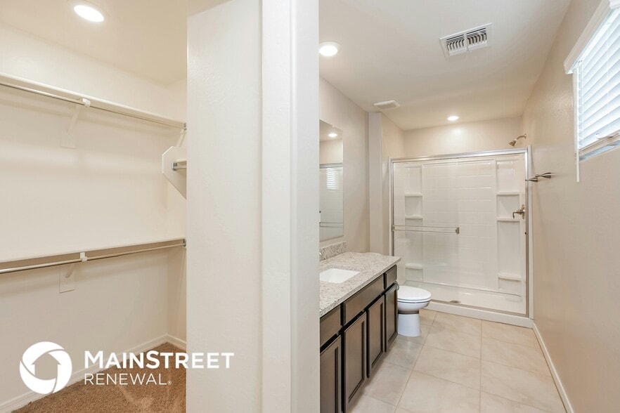 Building Photo - 8235 W Albeniz Pl