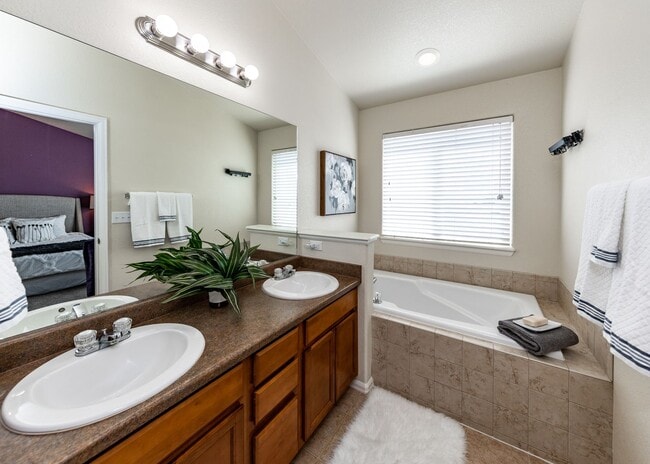 Building Photo - Cute End Unit 3 Bedroom Townhome in Lorson Ranch Next to Open Space