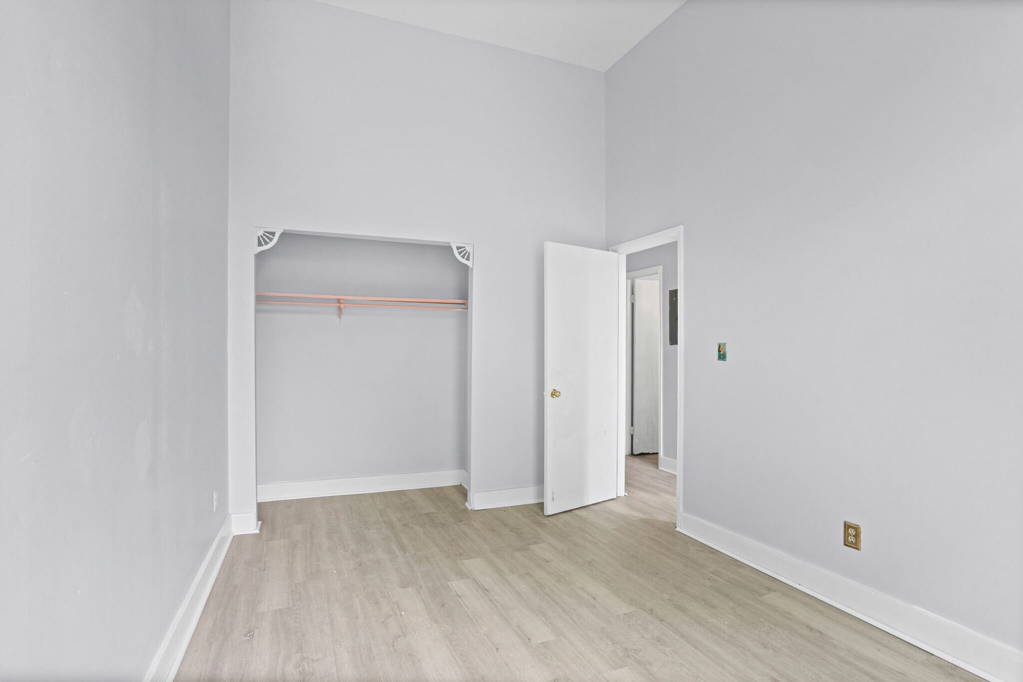 Building Photo - 47 Ten Broeck St