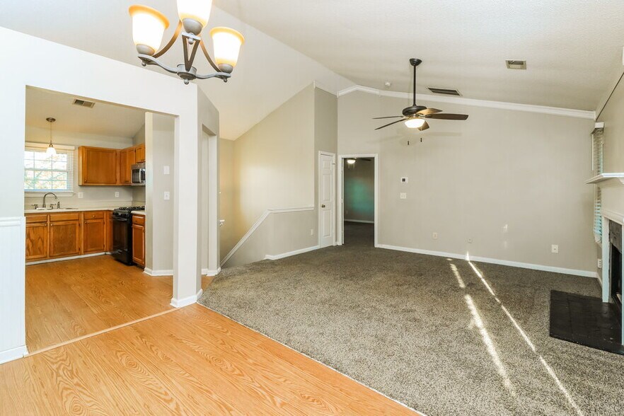 Building Photo - 2327 Wavetree Ln NW