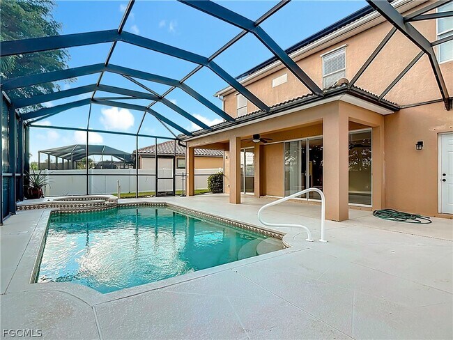 Building Photo - 2798 Via Piazza Loop