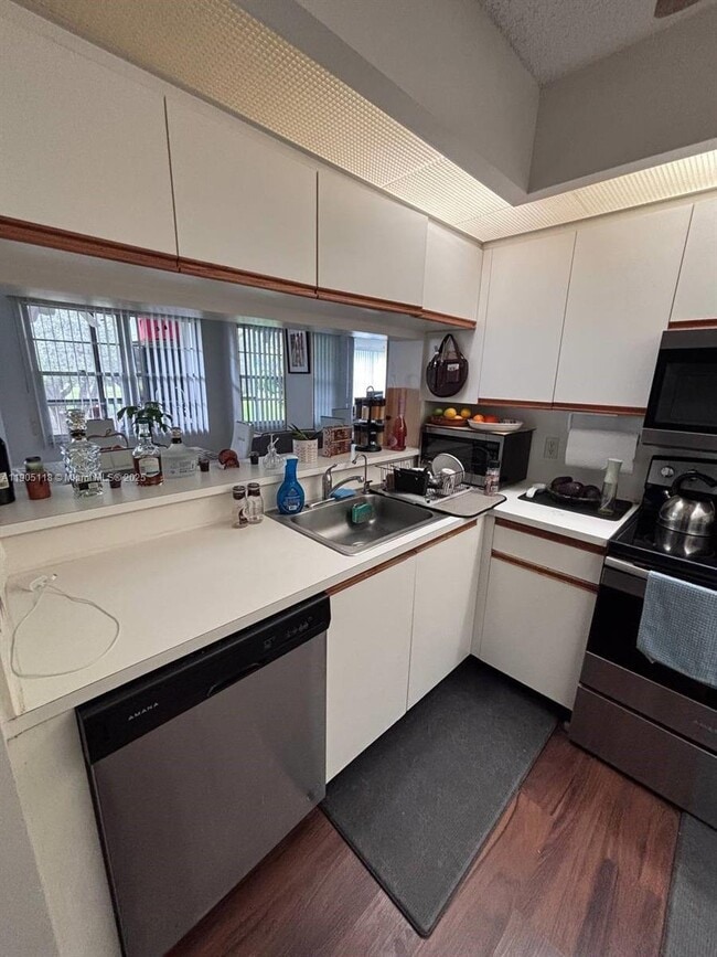 Building Photo - 500 SW 130th Terrace