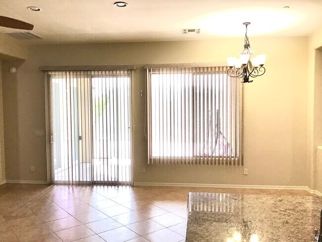 Building Photo - 5 Bdrm, 3 Full bath, clean nice home in Oro Valley-La Canada & Naranja