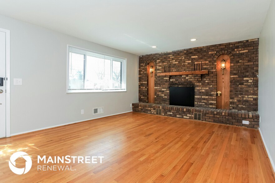 Building Photo - 6268 Rocknoll Ln