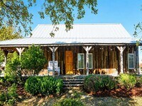 Building Photo - 205 French Settlement Rd